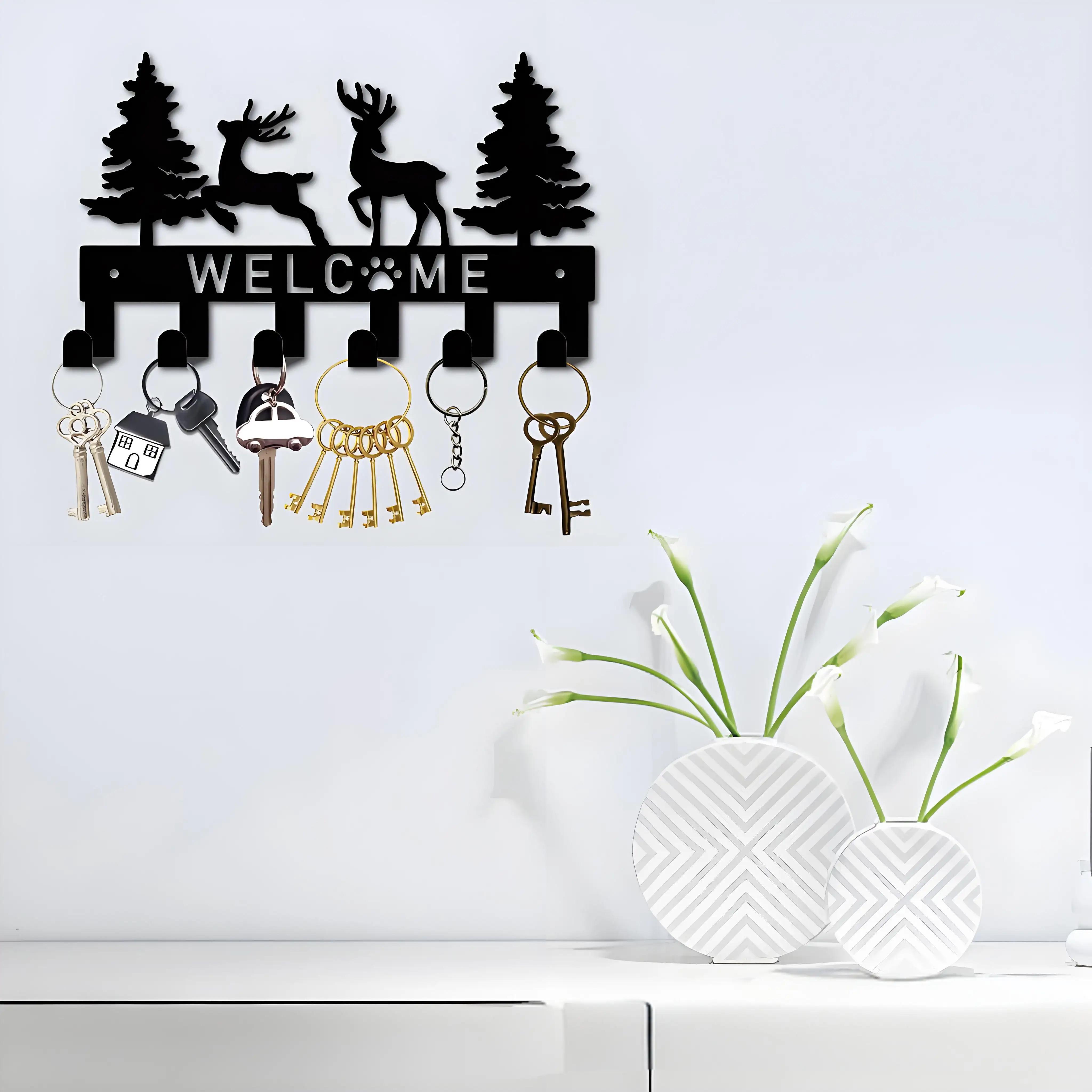 Geyik Pine Metal Hanger