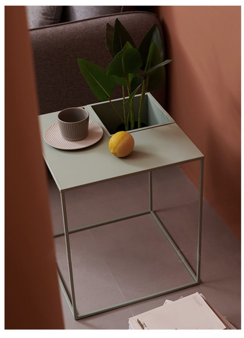 Klein Flower Stand