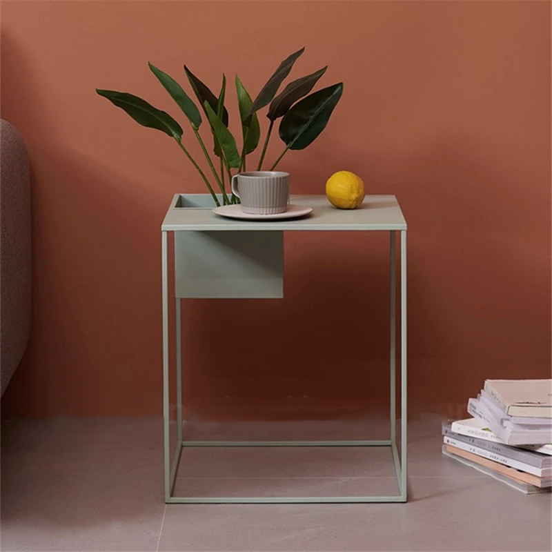 Klein Flower Stand